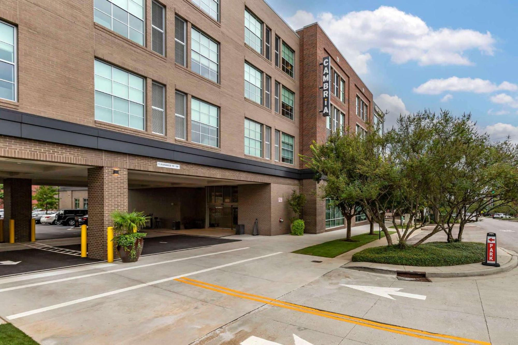 Hotel Cambria Downtown The Vista 3*